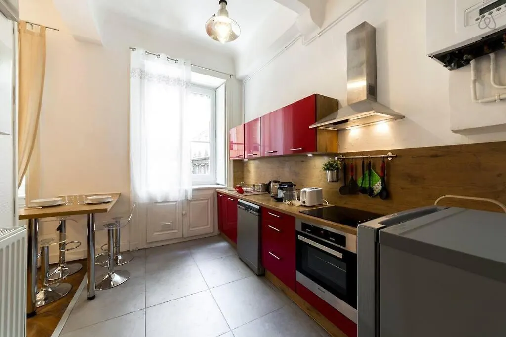 Perfect To Visit Lyon With Family Or Friends Ail Apartment 0*,